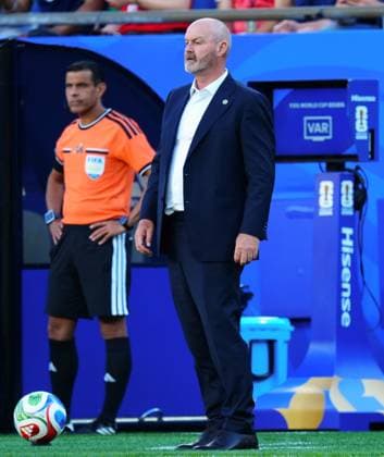 Steve Clarke, coach of Scotland next to the VAR screen Scotland v Morocco, 2026 FIFA World Cup, WM, Weltmeisterschaft, Fussball Group C, Football, Boston Stadium, Foxborough, Massachusetts, USA - 19 Jun 2026Foxborough Boston Stadium Massachusetts (MA) United States of America EDITORIAL USE ONLY No use with unauthorised audio, video, data, fixture lists, club league logos or live services. Online in-match use limited to 120 images, no video emulation. No use in betting, games or single club league player publications.  Copyright: xJavierxGarcia Shutterstockx 16928932cq