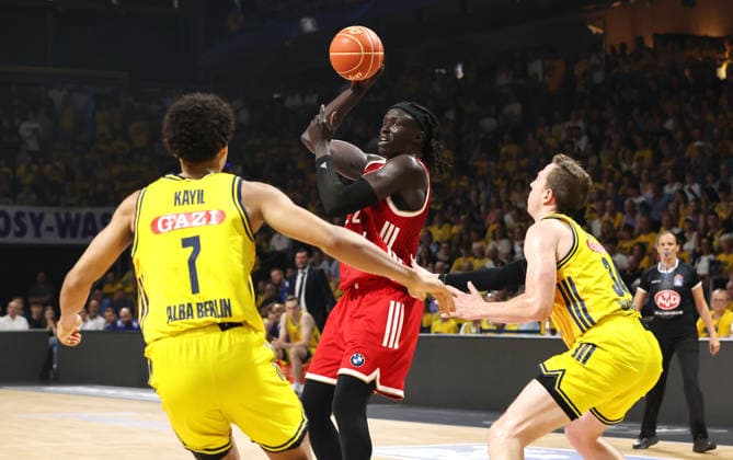 Jack Kayil, Wenyen Gabriel with the ball, Justin Bean in a duel; game scene, action, sports, basketball, BBL, Bundesliga, mens playoffs, Game 4 of the finals, 2025–2026 season, June 19, 2026, ALBA Berlin vs. Bayern Munich,detected_source_language