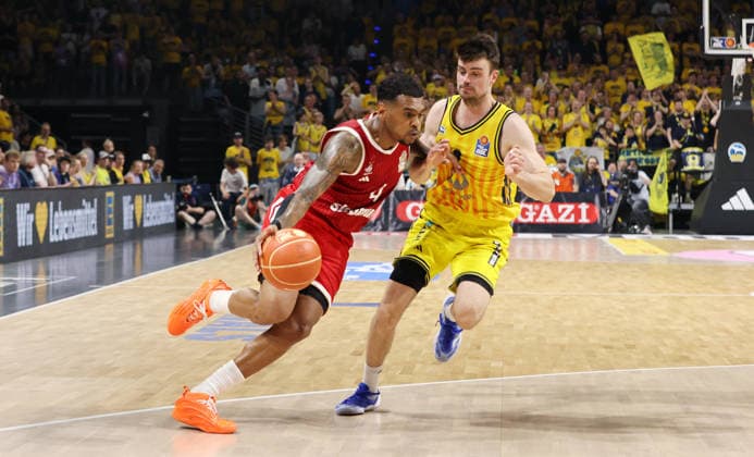 Xavier Rathan Mayes with the ball, Jonas Mattisseck in a duel; game scene, action, sports, basketball, BBL, Bundesliga, mens playoffs, Game 4 of the finals, 2025–2026 season, June 19, 2026, ALBA Berlin vs. Bayern Munich,detected_source_language