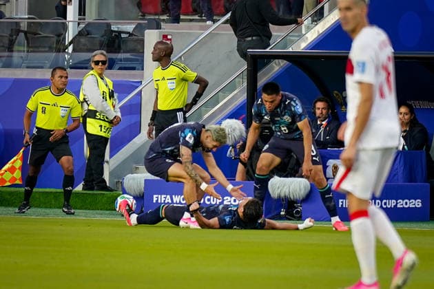 USA: Fußball FIFA World Cup, WM, Weltmeisterschaft, Fussball 2026 Gruppenphase Gruppe D Türkei vs Paraguay Levi™s Stadium (Santa Clara, San Francisco Bay Area, Santa Clara County, Kalifornien): Tor und Torjubel zum 1:0 durch Mathias Villasanti Mathias Villasanti (Paraguay, 23) Freude, Emotionen, Jubel *** USA Soccer 2026 FIFA World Cup Group Stage Group D Turkey vs. Paraguay Levi’s Stadium, Santa Clara, San Francisco Bay Area, Santa Clara County, California Goal and goal celebration for the 1–0 score by Mathias Villasanti Mathias Villasanti, Paraguay, 23 Joy, emotion, celebration,detected_source_language Copyright: xJOERANxSTEINSIEKx