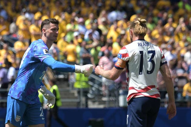 FIFA World Cup, WM, Weltmeisterschaft, Fussball 2026 United States Vs Australia held at the Seattle Stadium in Seattle, USA -19 Jun 2026 Matt Freese (L) and Tim Ream (R) of United States men football team seen in action during the FIFA World Cup 2026 first stage Group D match between USA and Australia held at the Seattle Stadium. Final score; USA 2:0 Australia. Seattle United States Copyright: xLuisxVeniegrax xSOPAxImagesx 20260619_FIFAWC26_LuisVeniegra7796