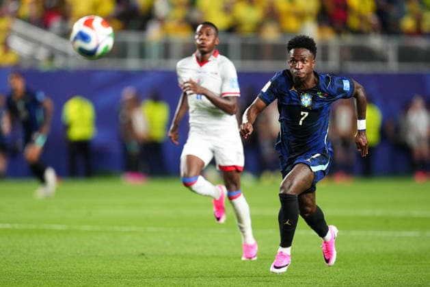 June 19, 2026: Brazil Forward Vinicius Junior (7) chases the ball during the second half of a World Cup Match against Haiti at Philadelphia Stadium in Philadelphia, Pennsylvania. CSM Philadelphia United States of America - ZUMAc04_ 20260619_zma_c04_154 Copyright: xKylexRoddenx