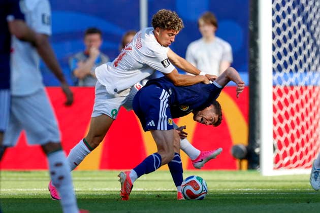 FIFA World Cup, WM, Weltmeisterschaft, Fussball 2026 - Group C - Scotland vs Morocco Morocco midfielder Neil El Aynaoui (L) battles with Scotland midfielder Ryan Christie (C) in action during the FIFA World Cup 2026 group stage match Scotland against Morocco, at Boston Stadium, Foxborough, Massachusetts, USA, 19 June 2026. FOXBOROUGH United States  Copyright: xGREGxM.xCOOPERx