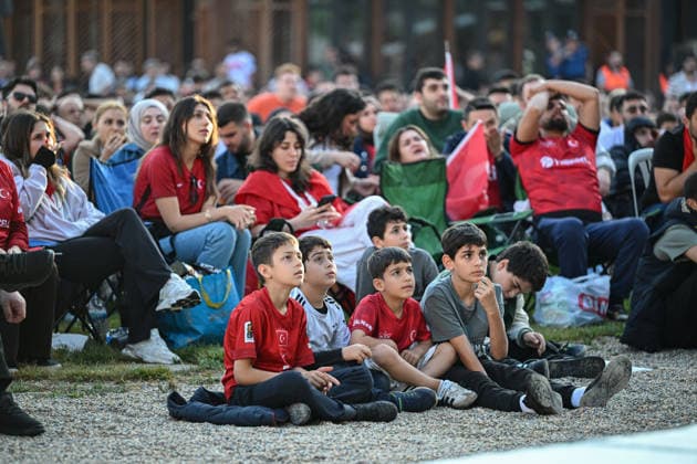 Fans gather at Yedikule Fortress to watch Turkiye-Paraguay World Cup match ISTANBUL, TURKIYE - JUNE 20: Football fans gather wearing jerseys and waving Turkish flags at the historic Yedikule Fortress where a giant screen is set up for supporters to watch Turkiye’s 2026 FIFA World Cup, WM, Weltmeisterschaft, Fussball Group D match against Paraguay, in Fatih district of Istanbul, Turkiye, on June 20, 2026. Saffet Azak Anadolu Istanbul Turkey. Editorial use only. Please get in touch for any other usage.  Copyright: x2026xAnadoluxSaffetxAzakx