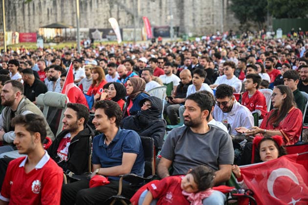 Fans gather at Yedikule Fortress to watch Turkiye-Paraguay World Cup match ISTANBUL, TURKIYE - JUNE 20: Football fans gather wearing jerseys and waving Turkish flags at the historic Yedikule Fortress where a giant screen is set up for supporters to watch Turkiye’s 2026 FIFA World Cup, WM, Weltmeisterschaft, Fussball Group D match against Paraguay, in Fatih district of Istanbul, Turkiye, on June 20, 2026. Saffet Azak Anadolu Istanbul Turkey. Editorial use only. Please get in touch for any other usage.  Copyright: x2026xAnadoluxSaffetxAzakx