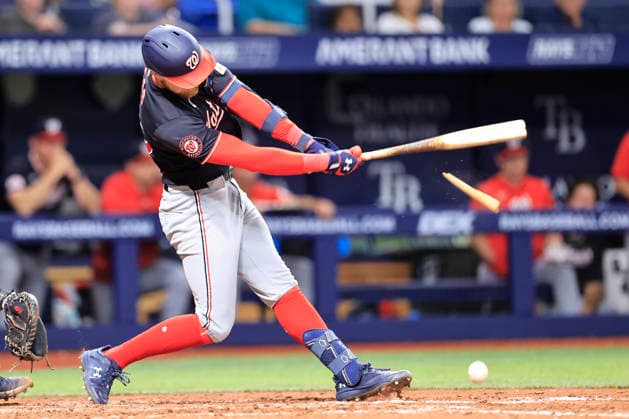 June 19, 2026, St. Petersburg, Florida, USA: Washington Nationals first baseman Curtis Mead (45) breaks his bat and grounds out to Tampa Bay Rays pitcher Garrett Cleavinger (60) during an MLB, Baseball Herren, USA game on June 19, 2026 at Tropicana Field. The Rays beat the Nationals 5-2. MLB 2026: Washington Nationals 2 : 5 Tampa Bay Rays  - ZUMAh180 20260619_zsp_h180_045 Copyright: xKimxHukarix