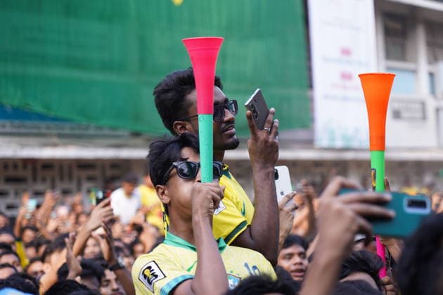 June 20, 2026, Dhaka, Dhaka, Bangladesh: Dhaka, Bangladesh, June 20, 2026: Football fans gather at the Teacher-Student Centre (TSC) of the University of Dhaka to watch the FIFA World Cup, WM, Weltmeisterschaft, Fussball match between Brazil and Haiti on a giant screen in Dhaka, Bangladesh. Thousands of supporters wearing Brazil s yellow and green colors cheered, waved flags, and celebrated throughout the match, creating a festive atmosphere at the venue. Following the game, jubilant fans took part in celebrations and victory processions, reflecting the enduring passion for football among Bangladeshi supporters. Dhaka Bangladesh - ZUMAk185 0859594277st Copyright: xRubelxKarmakerx