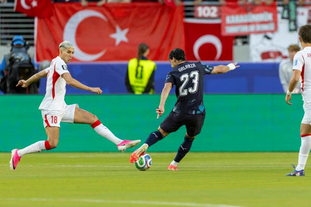 SANTA CLARA, CA - JUNE 19: Matias Galarza 23 of Paraguay scores the winning goal for 1-0 during the FIFA World Cup, WM, Weltmeisterschaft, Fussball 2026 Group D match between Turkiye and Paraguay on June 19, 2026 at San Francisco Bay Area Stadium in Santa Clara, CA. (Photo by Bob Kupbens Icon Sportswire) SOCCER: JUN 19 FIFA World Cup 26 Group D - Turkiye vs Paraguay EDITORIAL USE ONLY Icon260619035