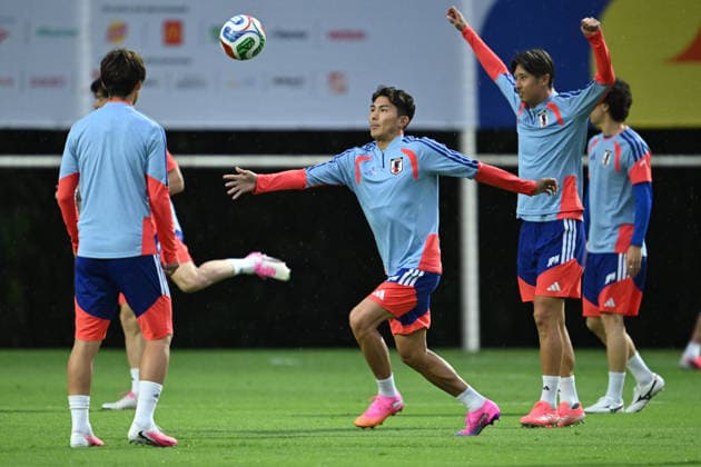 (260620) -- MONTERREY, June 20, 2026 -- Watanabe Tsuyoshi (3rd R) of Japan attends a training session at the 2026 FIFA World Cup, WM, Weltmeisterschaft, Fussball in Monterrey, Mexico, on June 19, 2026. (Photo by Xinhua) (SP)MEXICO-MONTERREY-FOOTBALL-FIFA WORLD CUP-TRAINING-JPN LucioxTavora 