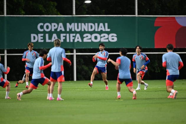 (260620) -- MONTERREY, June 20, 2026 -- Sugawara Yukinari (C) of Japan attend a training session at the 2026 FIFA World Cup, WM, Weltmeisterschaft, Fussball in Monterrey, Mexico, on June 19, 2026. ) (SP)MEXICO-MONTERREY-FOOTBALL-FIFA WORLD CUP-TRAINING-JPN WuxWei 