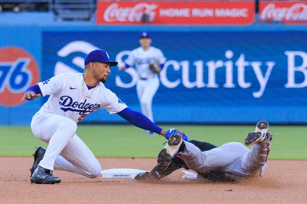 June 19, 2026, Los Angeles, California, USA: Mookie Betts 50 of the Los Angeles Dodgers catches the ball for an out on Taylor Ward 3 of the Baltimore Orioles on second base during a regular season MLB, Baseball Herren, USA game against the Baltimore Orioles on Friday June 19, 2026 at Dodger Stadium in Los Angeles, California. Dodgers defeat Orioles, 6-5. JAVIER ROJAS PI Los Angeles USA - ZUMAp124 20260619_zaa_p124_005 Copyright: xJavierxRojasx