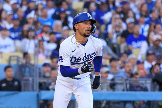 June 19, 2026, Los Angeles, California, USA: Mookie Betts 50 of the Los Angeles Dodgers hits a double during a regular season MLB, Baseball Herren, USA game against the Baltimore Orioles on Friday June 19, 2026 at Dodger Stadium in Los Angeles, California. Dodgers defeat Orioles, 6-5. JAVIER ROJAS PI Los Angeles USA - ZUMAp124 20260619_zaa_p124_013 Copyright: xJavierxRojasx