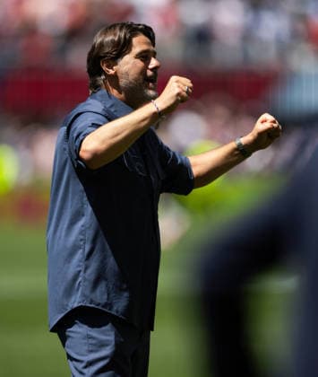SEATTLE, WASHINGTON - JUNE 19: United States Head Coach Mauricio Pochettino celebrates after the FIFA World Cup, WM, Weltmeisterschaft, Fussball 2026 Group D match between USA and Australia at Seattle Stadium on June 19, 2026 in Seattle, Washington.  Copyright: xMBxMediax
