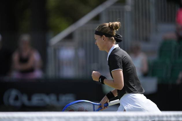 Lexus Nottingham Open - Day Five Nottingham, England 19 Jun 2026 Marie Bouzkova in action during their Quarter Final doubles match at the 2026 Lexus Nottingham Open Women s tennis tournament taking place at the Nottingham Tennis Centre, Nottingham, England. Nottingham Great Britain United Kingdom  Copyright: xOwenxHammondx originalFilename:hammond-2026lexu260619_npDCq.jpg