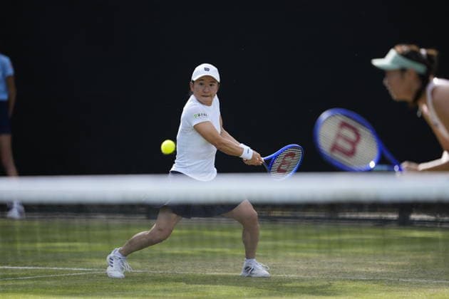 Lexus Nottingham Open - Day Five Nottingham, England 19 Jun 2026 Shuko Aoyama in action during their Quarter Final doubles match at the 2026 Lexus Nottingham Open Women s tennis tournament taking place at the Nottingham Tennis Centre, Nottingham, England. Nottingham Great Britain United Kingdom  Copyright: xOwenxHammondx originalFilename:hammond-2026lexu260619_npqJ2.jpg