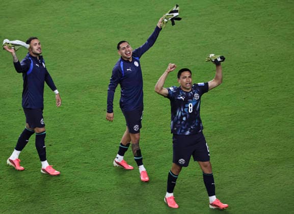 (260620) -- SAN FRANCISCO, June 20, 2026 -- Players of Paraguay celebrate after the group D match between Paraguay and T¨¹rkiye at the 2026 FIFA World Cup, WM, Weltmeisterschaft, Fussball at San Francisco Bay Area Stadium in San Francisco, the United States, June 19, 2026. (Photo by Xinhua) (SP)U.S.-SAN FRANCISCO-FOOTBALL-FIFA WORLD CUP-GROUP D-PRY VS TUR SongxHaiyuan 