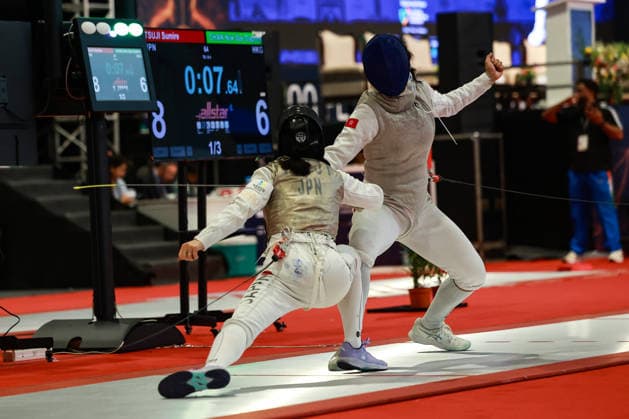 June 19, 2026, New Delhi, Delhi, India: Sumire Tsuji of Japan vs. Daphne Chan Nok sze of Hong Kong during Asian Senior Fencing Championships 2026 (Women s Foil) at Bharat Mandapam Convention Centre, New Delhi, India on 19th June 2026. Fencing 2026: Asian Senior Fencing Championships 2026  - ZUMAd207 20260619_zsp_d207_297 Copyright: xAvijitxDasx