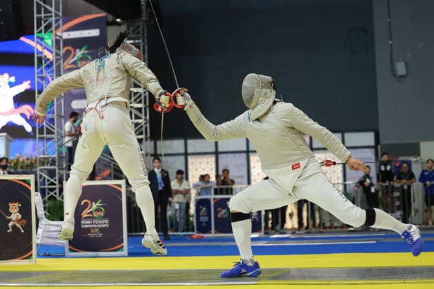 June 19, 2026, New Delhi, Delhi, India: Oh Sanguk of South Korea vs. Mao Kokubo of Japan during Asian Senior Fencing Championships 2026 (Men s Sabre) at Bharat Mandapam Convention Centre, New Delhi, India on 19th June 2026. New Delhi India - ZUMAd207 20260619_zsp_d207_323 Copyright: xAvijitxDasx