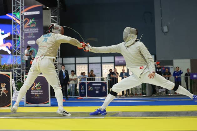 June 19, 2026, New Delhi, Delhi, India: Oh Sanguk of South Korea vs. Mao Kokubo of Japan during Asian Senior Fencing Championships 2026 (Men s Sabre) at Bharat Mandapam Convention Centre, New Delhi, India on 19th June 2026. Fencing 2026: Asian Senior Fencing Championships 2026  - ZUMAd207 20260619_zsp_d207_322 Copyright: xAvijitxDasx