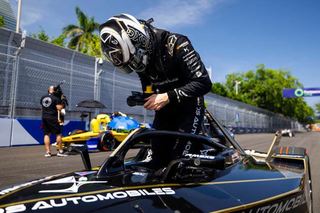 2026 FORMULA E SANYA ePRIX GUNTHER Maximilian (ger), DS Penske, DS E-Tense FE25, portrait during the 2026 Sanya ePrix, 11th round of the 2025-26 ABB FIA Formula E World Championship, WM, Weltmeisterschaft on the Sanya Street Circuit from June 18 to 20, 2026 in Sanya, China - SanyaChina  Copyright: xJULIENxDELFOSSEx