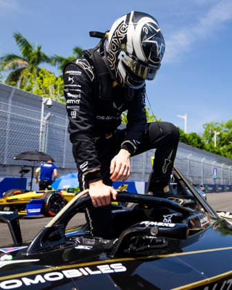 2026 FORMULA E SANYA ePRIX GUNTHER Maximilian (ger), DS Penske, DS E-Tense FE25, portrait during the 2026 Sanya ePrix, 11th round of the 2025-26 ABB FIA Formula E World Championship, WM, Weltmeisterschaft on the Sanya Street Circuit from June 18 to 20, 2026 in Sanya, China - SanyaChina  Copyright: xJULIENxDELFOSSEx