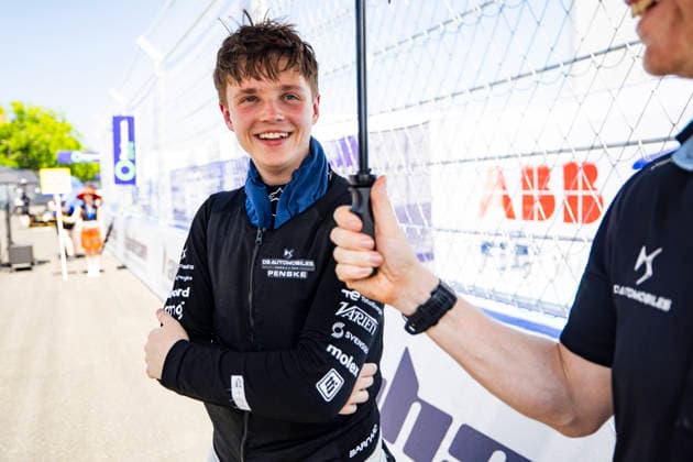 2026 FORMULA E SANYA ePRIX BARNARD Taylor (gbr), DS Penske, DS E-Tense FE25, portrait during the 2026 Sanya ePrix, 11th round of the 2025-26 ABB FIA Formula E World Championship, WM, Weltmeisterschaft on the Sanya Street Circuit from June 18 to 20, 2026 in Sanya, China - SanyaChina  Copyright: xJULIENxDELFOSSEx