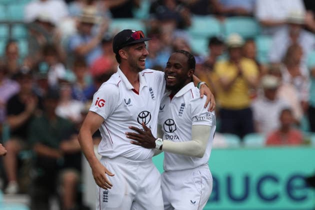 England v New Zealand, International Test Match 2026 WICKET CELEBRATION England Fast Bowler Jofra Archer (22) removes New Zealand Top Order Batter Henry Nicholls(86) (Not in Picture) during the International Test Match 2026 match between England and New Zealand at the Oval, London, UK on 20 June 2026. London Oval London UK Editorial use only , Copyright: xChrisxFoxwellx PSI-24390-0015