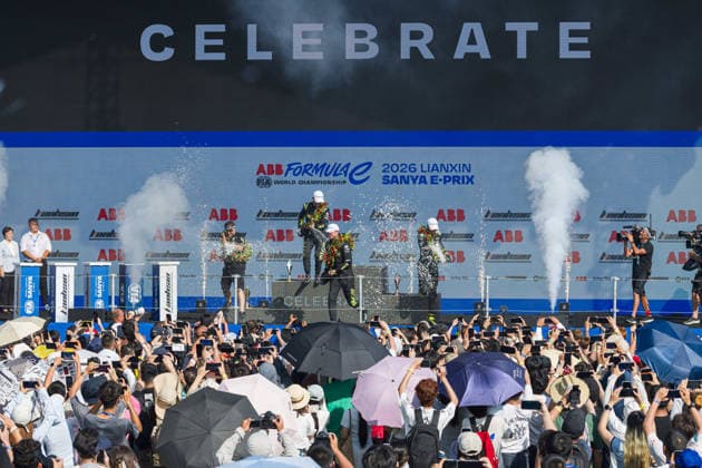 2026 FORMULA E SANYA ePRIX DENNIS Jake (gbr), Andretti Formula E, Porsche 99X Electric, DRUGOVICH Felipe (bra), Andretti Formula E, Porsche 99X Electric, MARTI Pepe (spa), Cupra Kiro, Porsche 99X Electric WCG3, portrait podium during the 2026 Sanya ePrix, 11th round of the 2025-26 ABB FIA Formula E World Championship, WM, Weltmeisterschaft on the Sanya Street Circuit from June 18 to 20, 2026 in Sanya, China - SanyaChina  Copyright: xCLEMENTxLUCKx