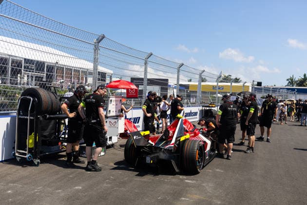 2026 FORMULA E SANYA ePRIX grille de depart, starting grid, ambiance, during the 2026 Sanya ePrix, 11th round of the 2025-26 ABB FIA Formula E World Championship, WM, Weltmeisterschaft on the Sanya Street Circuit from June 18 to 20, 2026 in Sanya, China - SanyaChina  Copyright: xDamienxDoumerguex