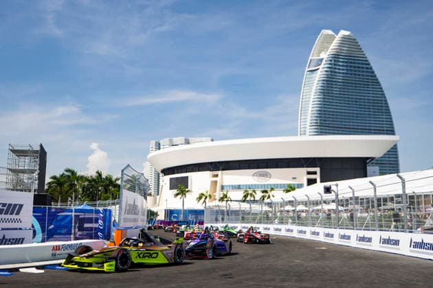 2026 FORMULA E SANYA ePRIX 33 TICKTUM Dan (gbr), Cupra Kiro, Porsche 99X Electric WCG3, action during the 2026 Sanya ePrix, 11th round of the 2025-26 ABB FIA Formula E World Championship, WM, Weltmeisterschaft on the Sanya Street Circuit from June 18 to 20, 2026 in Sanya, China - SanyaChina  Copyright: xJULIENxDELFOSSEx