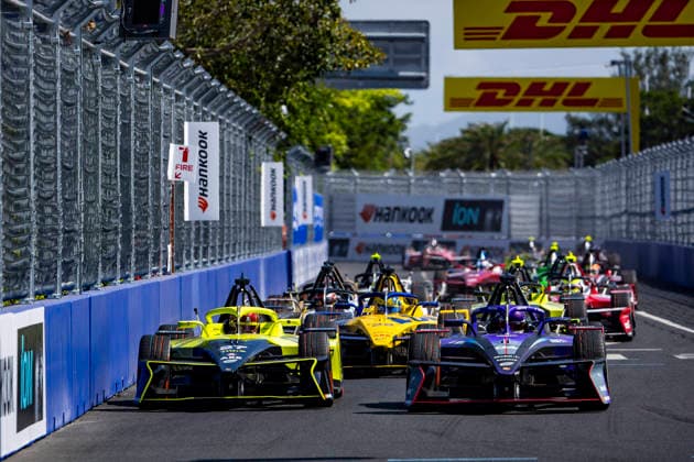 2026 FORMULA E SANYA ePRIX 27 DENNIS Jake (gbr), Andretti Formula E, Porsche 99X Electric, 94 WEHRLEIN Pascal (ger), Porsche Formula E Team, Porsche 99X Electric, action during the 2026 Sanya ePrix, 11th round of the 2025-26 ABB FIA Formula E World Championship, WM, Weltmeisterschaft on the Sanya Street Circuit from June 18 to 20, 2026 in Sanya, China - SanyaChina  Copyright: xJULIENxDELFOSSEx