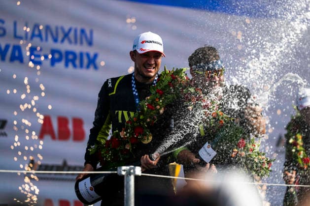 2026 FORMULA E SANYA ePRIX DENNIS Jake (gbr), Andretti Formula E, Porsche 99X Electric, portrait during the 2026 Sanya ePrix, 11th round of the 2025-26 ABB FIA Formula E World Championship, WM, Weltmeisterschaft on the Sanya Street Circuit from June 18 to 20, 2026 in Sanya, China - SanyaChina  Copyright: xFabrizioxBoldonix