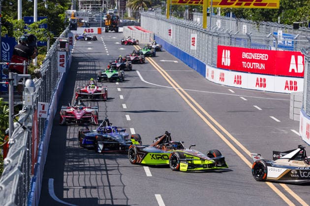 2026 FORMULA E SANYA ePRIX 33 TICKTUM Dan (gbr), Cupra Kiro, Porsche 99X Electric WCG3, action during the 2026 Sanya ePrix, 11th round of the 2025-26 ABB FIA Formula E World Championship, WM, Weltmeisterschaft on the Sanya Street Circuit from June 18 to 20, 2026 in Sanya, China - SanyaChina  Copyright: xCLEMENTxLUCKx
