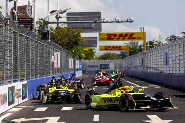 2026 FORMULA E SANYA ePRIX 27 DENNIS Jake (gbr), Andretti Formula E, Porsche 99X Electric, action during the 2026 Sanya ePrix, 11th round of the 2025-26 ABB FIA Formula E World Championship, WM, Weltmeisterschaft on the Sanya Street Circuit from June 18 to 20, 2026 in Sanya, China - SanyaChina  Copyright: xDamienxDoumerguex