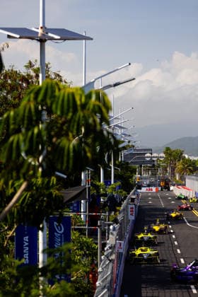 2026 FORMULA E SANYA ePRIX 27 DENNIS Jake (gbr), Andretti Formula E, Porsche 99X Electric, action during the 2026 Sanya ePrix, 11th round of the 2025-26 ABB FIA Formula E World Championship, WM, Weltmeisterschaft on the Sanya Street Circuit from June 18 to 20, 2026 in Sanya, China - SanyaChina  Copyright: xDamienxDoumerguex