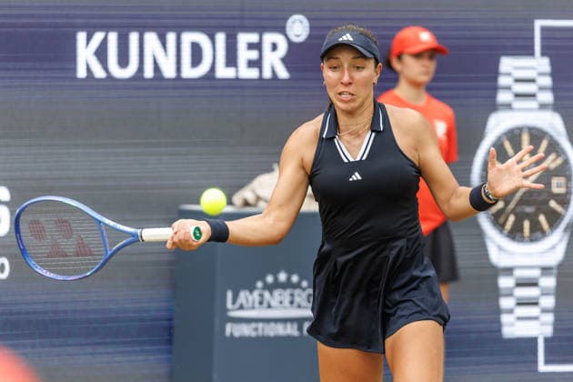 Berlin, 15.06.26, Tennis: VANDA Pharmaceuticals BERLIN TENNIS OPEN 2026 im Steffi-Graf-Stadion. Damen, Einzel. A. Sabalenka vs gegen Jessica Pegula. Jessica Pegula retourniert einen Ball. VANDA Pharmaceuticals BERLIN TENNIS OPEN 2026 *** Berlin, June 15, 2026, Tennis