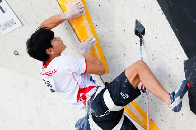 CLIMBING - World Climbing Series INNSBRUCK,AUSTRIA,20.JUN.26 - CLIMBING - World Climbing Series, lead. Image shows Putra Tri Ramadani (INA).  GEPAxpictures xMarkoxVulic