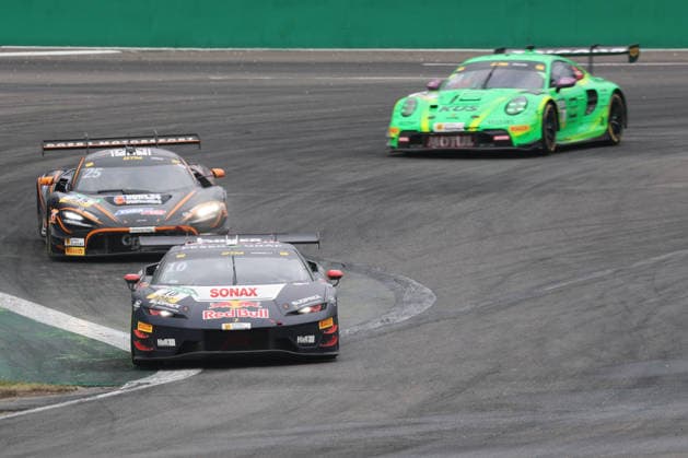 Marco Mapelli (I Red Bull Team Abt, 10), Lamborghini Temerario GT3 in front of Ben Dörr (D Dörr Motorsport, 25), McLaren 720S GT3 Evo and Ricardo Feller (CH Manthey, 90), Porsche 911 GT3 R Evo DTM (German Touring Car Championship) - Round 3 - Race 1, DEKRA Lausitzring on 20.06.2026. Brandenburg Deutschland Copyright: xO.Frankex