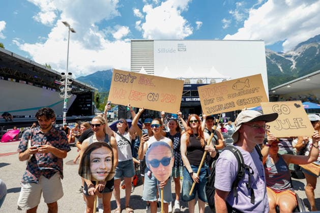 CLIMBING - World Climbing Series INNSBRUCK,AUSTRIA,20.JUN.26 - CLIMBING - World Climbing Series, lead. Image shows fans of Julia Fiser (AUT).  GEPAxpictures xMarkoxVulic
