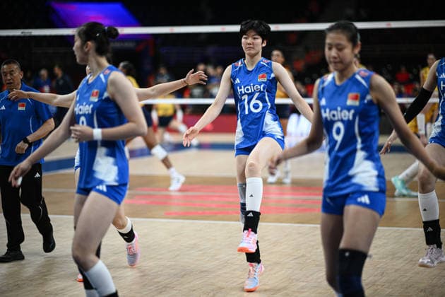 China v Brazil - 2026 FIVB Volleyball Nations League ANKARA, TURKIYE - JUNE 20: Zhongnan Guo (16) of China warms up ahead the 2026 FIVB Volleyball Nations League (VNL) Week 2 match between China and Brazil at Ankara Sports Hall in Ankara, Turkiye on June 20, 2026. Akin Celiktas Anadolu Ankara Turkey. Editorial use only. Please get in touch for any other usage.  Copyright: x2026xAnadoluxAkinxCeliktasx