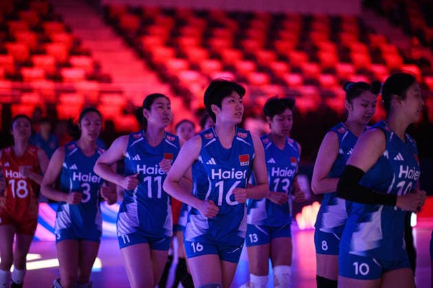 China v Brazil - 2026 FIVB Volleyball Nations League ANKARA, TURKIYE - JUNE 20: Players of China warm up ahead the 2026 FIVB Volleyball Nations League (VNL) Week 2 match between China and Brazil at Ankara Sports Hall in Ankara, Turkiye on June 20, 2026. Akin Celiktas Anadolu Ankara Turkey. Editorial use only. Please get in touch for any other usage.  Copyright: x2026xAnadoluxAkinxCeliktasx