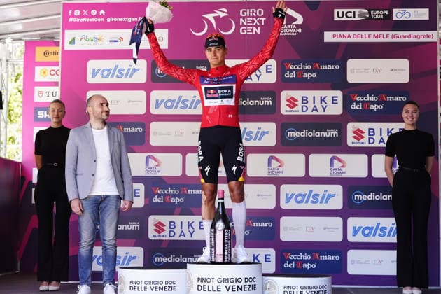 The red jersey Italy s Davide Donati of Red Bull - Bora - Hansgrohe Rookies during Stage 7 of the Giro Next Gen 2026, from Sulmona to Piana delle Mele (Guardiagrele), Italy, Saturday, June 20, 2026.  Copyright: xFabioxFerrari LaPressex