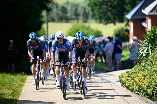 Baloise Belgium Tour 2026 Stage 4 AARSCHOT, BELGIUM - JUNE 20 : Rider of Team Alpecin - Premier Tech leading the peloton during stage 4 of the 95th edition of Baloise Tour of Belgium an UCI ProSeries 2.Pro cycling road race stage for Men Elite of 183.5 km with start in Begijnendijk and finish in Aarschot on June 20, 2026 in Aarschot, Belgium, 20 06 2026 ( Motordriver Stephan Boone - Aarschot Belgium  Copyright: xTomasxSiskx