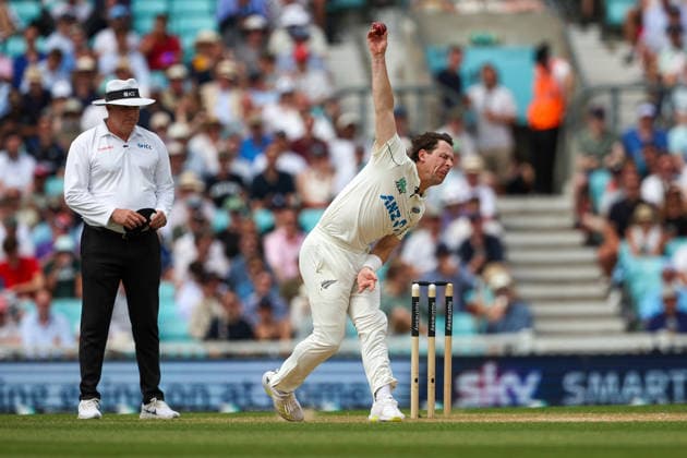 England v New Zealand, International Test Match 2026 New Zealand All-Rounder Matt Henry (21) during the International Test Match 2026 match between England and New Zealand at the Oval, London, UK on 20 June 2026. London Oval London UK Editorial use only , Copyright: xChrisxFoxwellx PSI-24390-0187