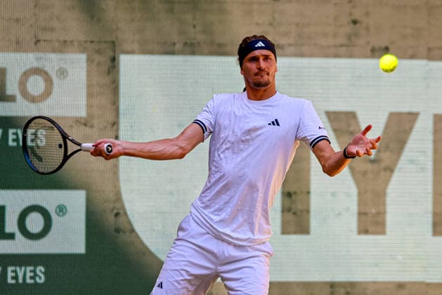 Alexander Zverev (GER) erwartet einen Ball auf der Vorhand TERRA WORTMANN Open 2026, Tennis, ATP, Tennis Herren Tennis Herren 500, Turnier, Hauptfeld, Halbfinale, 20.06.2026, TERRA WORTMANN Open 2026, Tennis, ATP, Tennis Herren 500, Turnier, Hauptfeld, Halbfinale, 20.06.2026 Halle *** Alexander Zverev (GER) prepares to return a ball on his forehand at the TERRA WORTMANN Open 2026, Tennis, ATP, Mens 500, Tournament, Main Draw, Semifinals, June 20, 2026, TERRA WORTMANN Open 2026, Tennis, ATP, Men’s 500, Tournament, Main Draw, Semifinals, June 20, 2026, Indoor,detected_source_language Copyright: xEibner-Pressefoto RobertxGertzenx EP_RGN