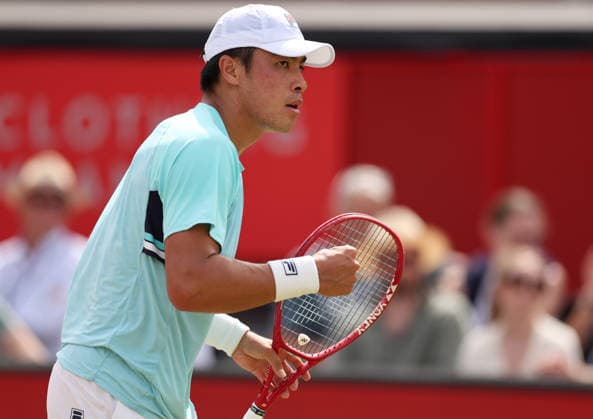 Brandon Nakashima of USA celebrates HSBC Queen s Club Championships, Day Fifteen, Tennis, Queen s Club, West Kensington, London, UK - 20 Jun 2026London Queen s Club United Kingdom  Copyright: xEllaxLing Shutterstockx 16929307r