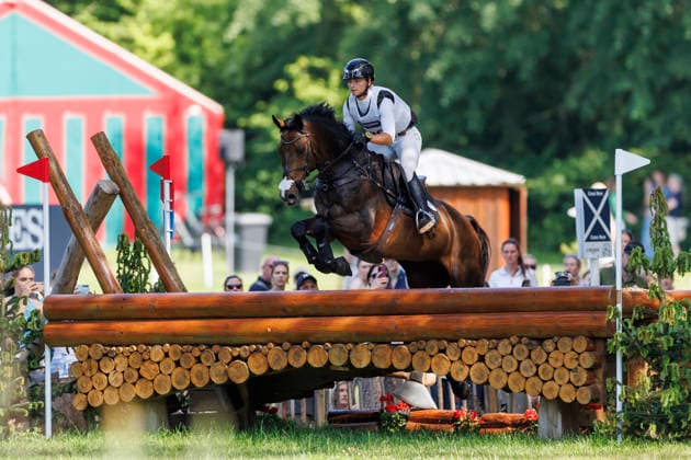 LUHMÜHLEN Longines Horse Trail 2026, LUHMÜHLEN Longines Horse Trail 2026 KRAJEWSKI Julia GER, Uelzener s Nickel CCI4 S Meßmer Trophy German Championship 2026 Cross-Country Luhmühlen, Competition Grounds June 20, 2026,detected_source_language