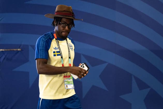 260620 Anthony Elanga of Sweden arrives at Houston Stadium ahead of the FIFA World Cup, WM, Weltmeisterschaft, Fussball 2026 football match between Netherlands and Sweden on June 20, 2026 in Houston. Photo: Petter Arvidson BILDBYRAN kod PA PA1246 bbeng fotboll football soccer fotball vm fotbolls-vm fotball-vm fotbolls-vm 2026 fifa world cup 2026 sverige sweden sverige a netherlands nederländerna *** June 26, 2020  Copyright: PETTERxARVIDSON BB260620PA008