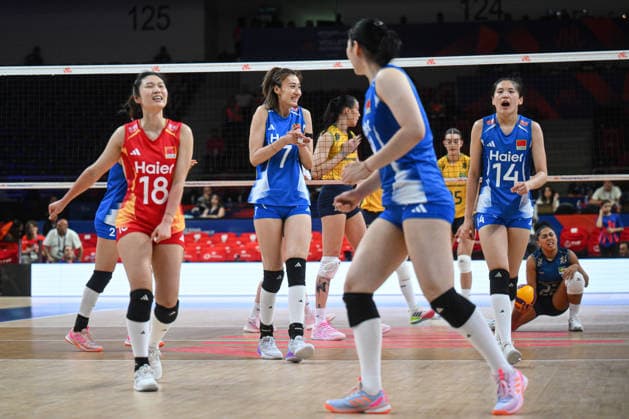 China v Brazil - 2026 FIVB Volleyball Nations League ANKARA, TURKIYE - JUNE 20: Players of China celebrate after score during the 2026 FIVB Volleyball Nations League (VNL) Week 2 match between China and Brazil at Ankara Sports Hall in Ankara, Turkiye on June 20, 2026. Akin Celiktas Anadolu Ankara Turkey. Editorial use only. Please get in touch for any other usage.  Copyright: x2026xAnadoluxAkinxCeliktasx