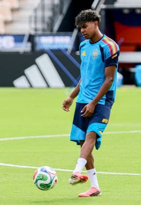 FIFA World Cup, WM, Weltmeisterschaft, Fussball 2026 - Spain training session Spain national soccer player Lamine Yamal attends a training session with the team in Kennesaw, Georgia, USA, 20 June 2026. Spain will face Saudi Arabia on 21 June in a FIFA World Cup 2026 group H match. KENNESAW United States  Copyright: xRONALDxWITTEKx